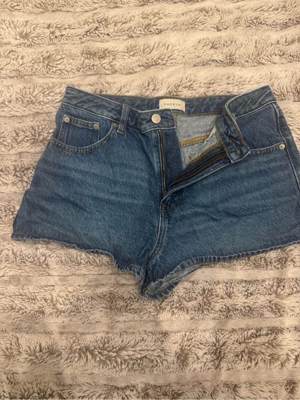 PacSun High-Rise Ivy Festival Denim Shorts in Medium Indigo
